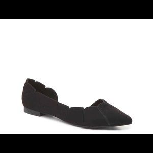 Larabeth Black Flat | SO cute on